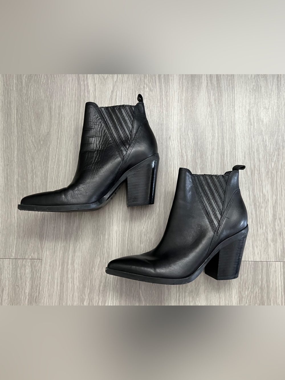 Marc Fisher Women’s 6.5 Black Leather Pointed Toe Western Ankle Boots